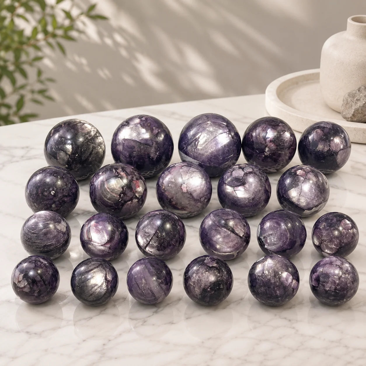 Purple Mica Sphere Natural Crystal Ball Decorative Stone for Display Collection and Gift