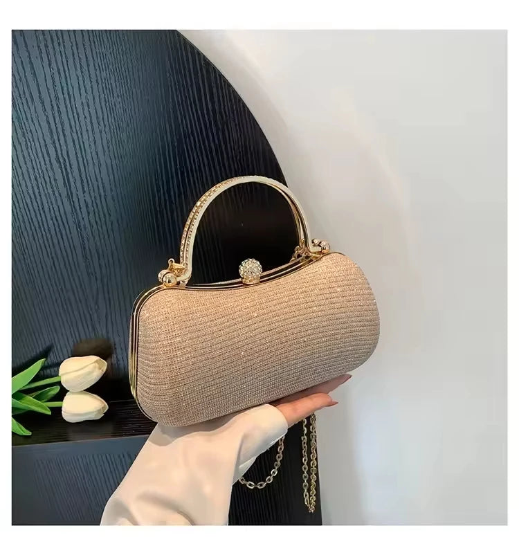 Luxury Diamond Handbag Solid Pattern Crystal Handle Rhinestone Evening Clutch Bag for Wedding Dinner Parties Made PU Material 4