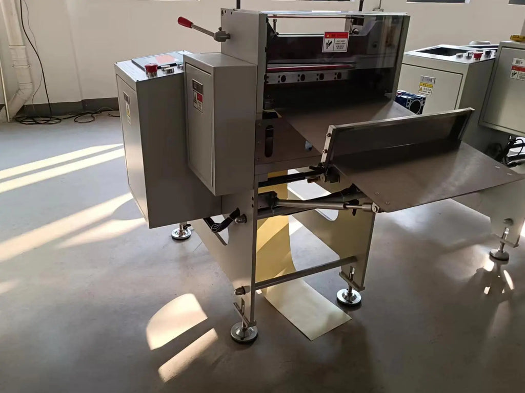 Electric Fabric Perforation Machine High-Accuracy Max Working Width 500mm for Textiles & Apparel