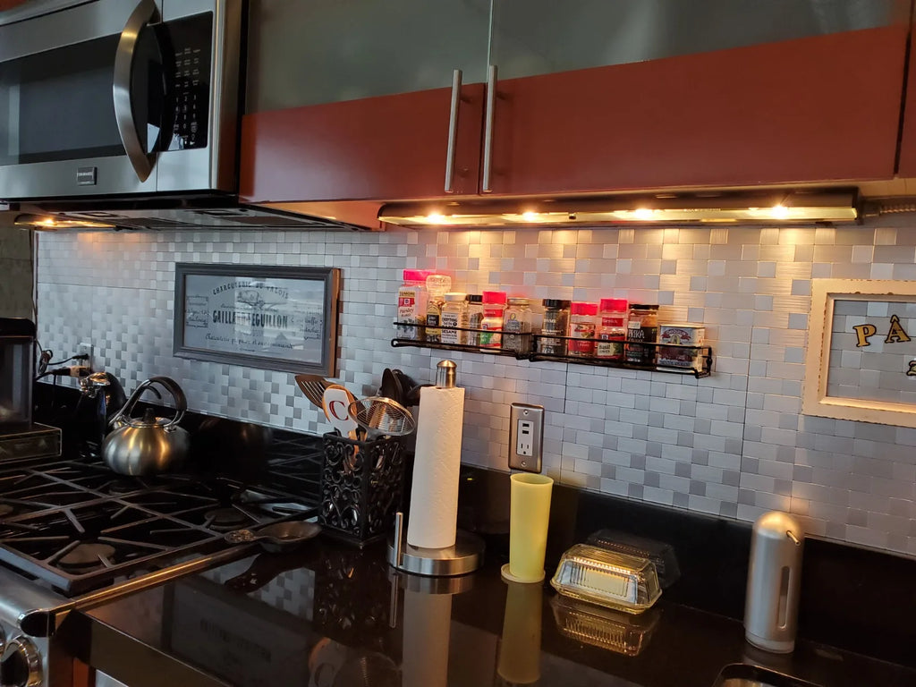 Art3d 1 PCS Peel and Stick Backsplash Tiles Self adhesive Stainless Steel Kitchen Silver Brushed Metallic Mosaic 30x30cm