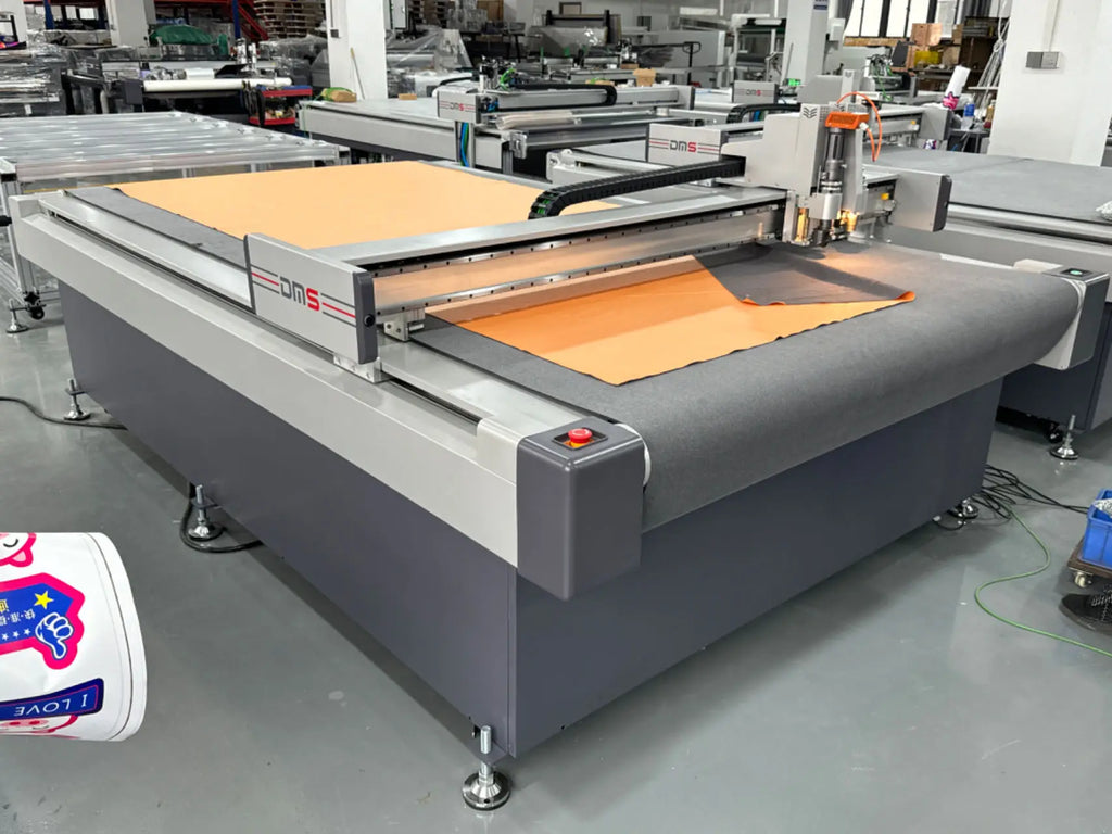 PVC Felt Cutter Digital Flatbed Box Cutting Plotter Corrugated Cardboard Cutting Machine Die Cut Machine for Paper Box