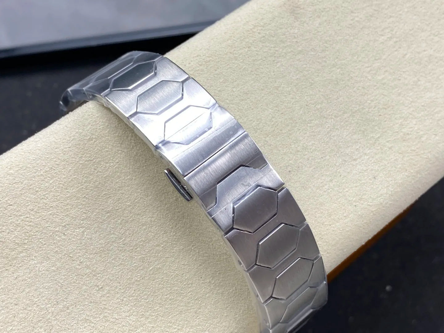 Fashion Simplicity High Quality Watches Date Display Function Automatic Winding for Business Occasions for Men Luxurious Watches
