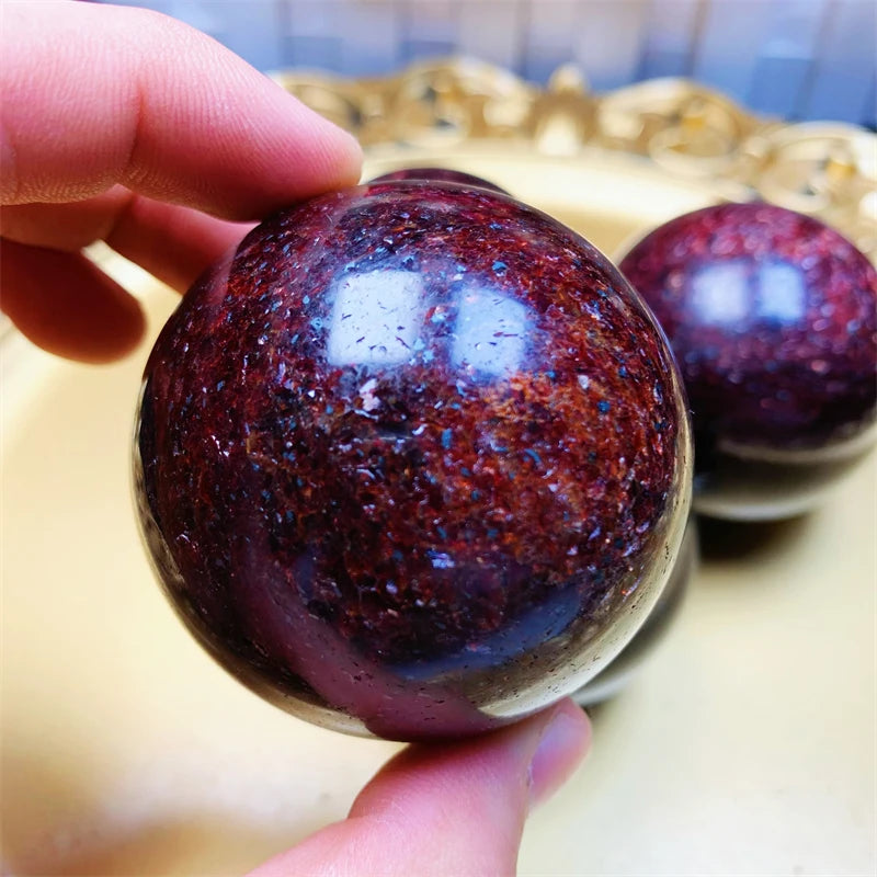 New Arrivals Natural Minerals Crystal Healing Stone Deep Red Rhodonite Sparking Mica Ball for Decoration Gift