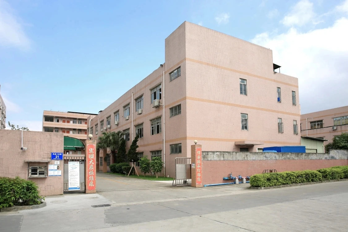 Rechargeable Mini Ring Light with Adjustable Clip Unblocked Screen Lamp for Phone Fill Beauty Lighting Made of Durable Plastic Tidesmit