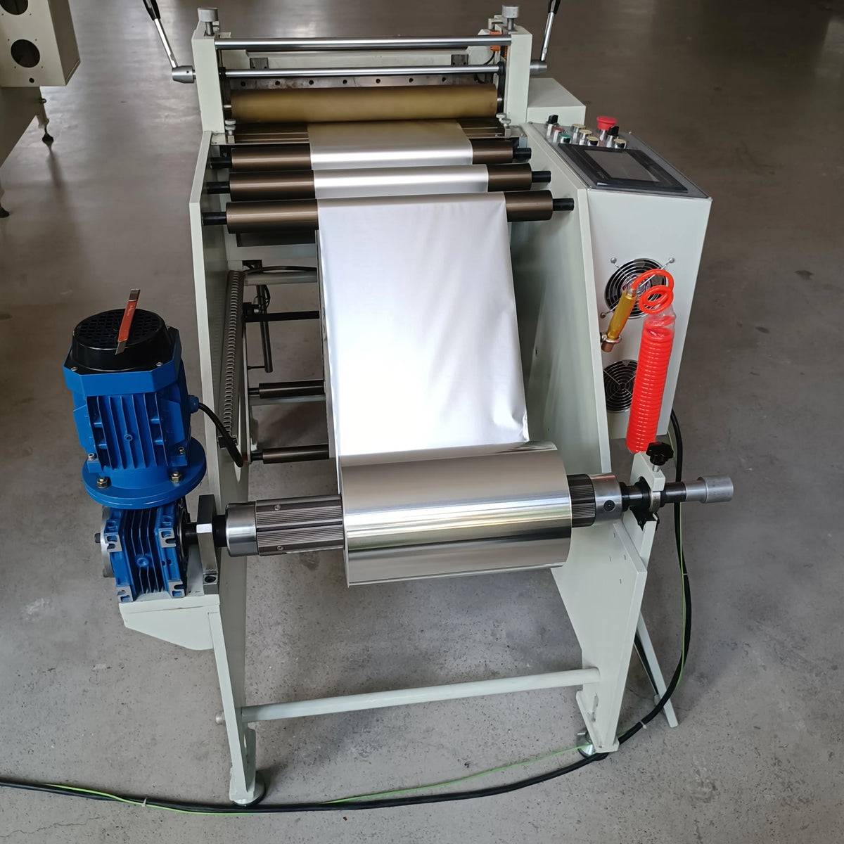 Electric Fabric Perforation Machine High-Accuracy Max Working Width 500mm for Textiles & Apparel