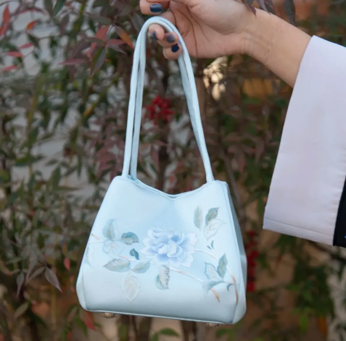 Handmade Suzhou Embroidery Silk Handbag for Women