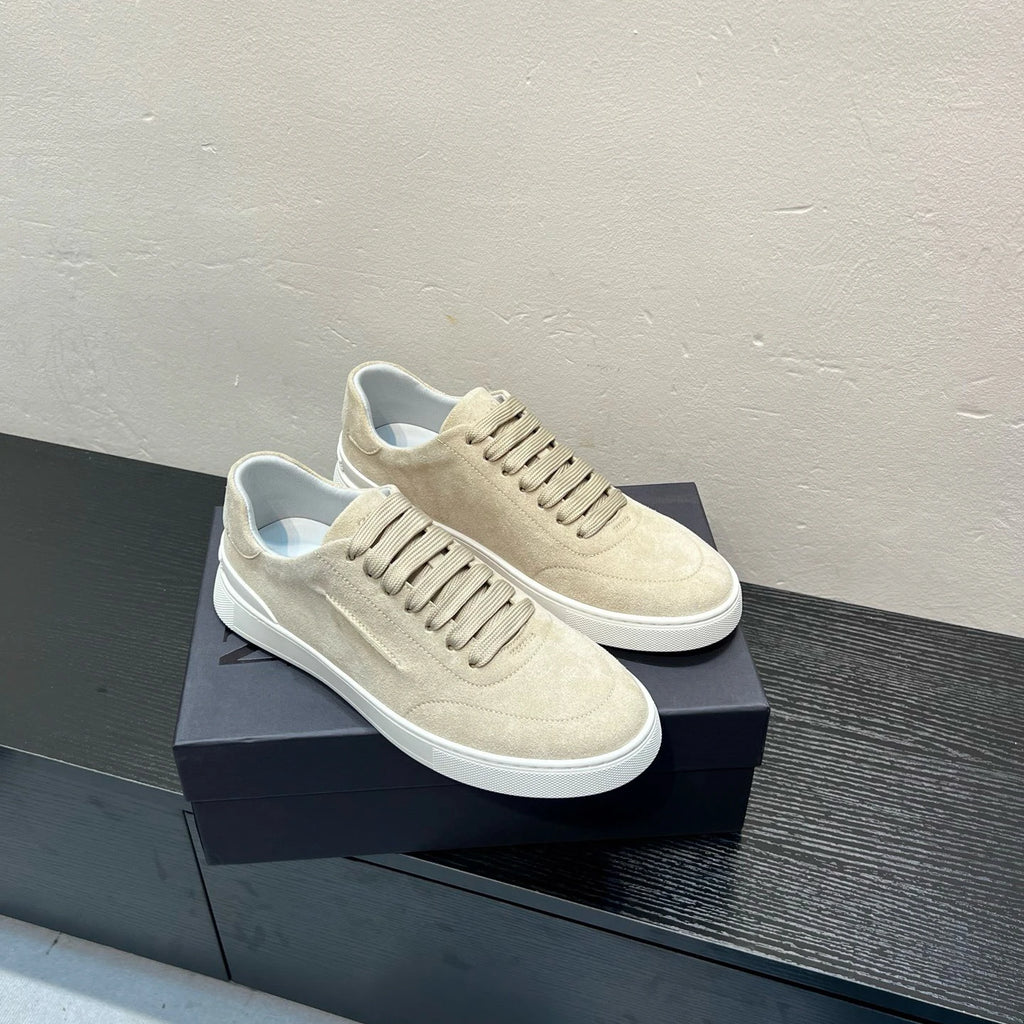 High Quality Designer Style Men Suede Low Top Lace-Up Sneakers Luxury Solid Color Casual Walking Flat Shoes Soft Mesh Cushioning