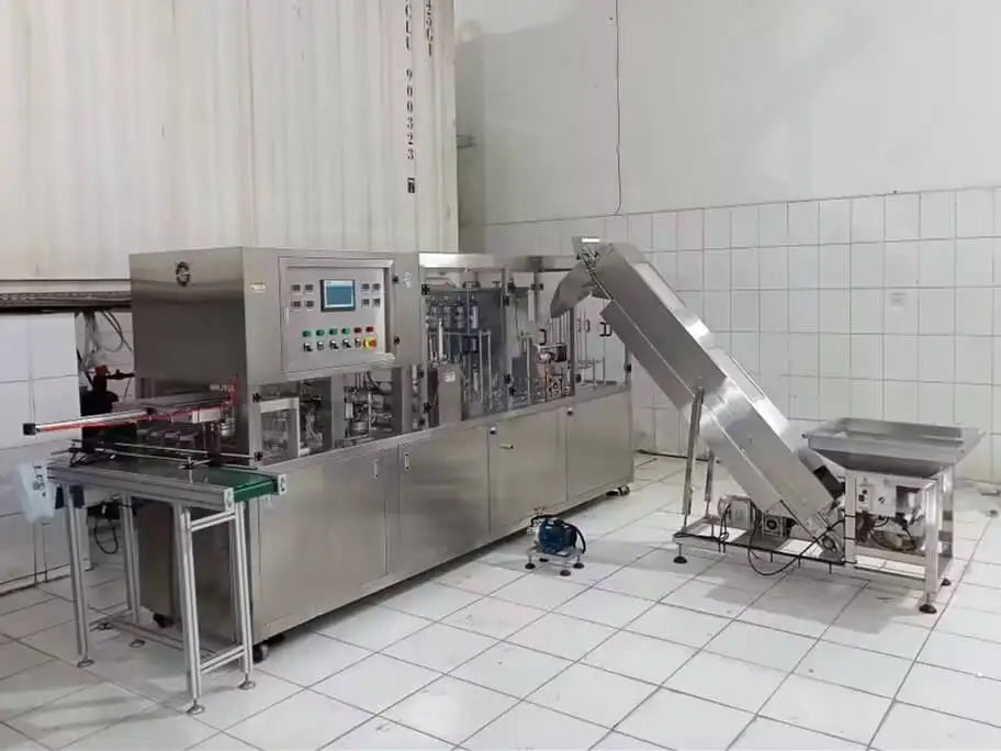 Stainless Steel Automatic Bucket Elevator Conveyor for Ice Cubes & Grain Paper/Plastic Packaging 380V/220V Easy Operation
