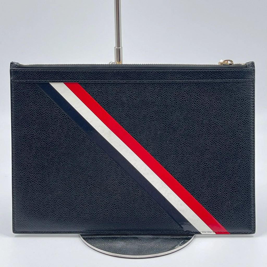 Wholesale Second-hand Luxury Handbags | Black Leather Clutch with Fashionable Geometric Design | Must-have for Travel