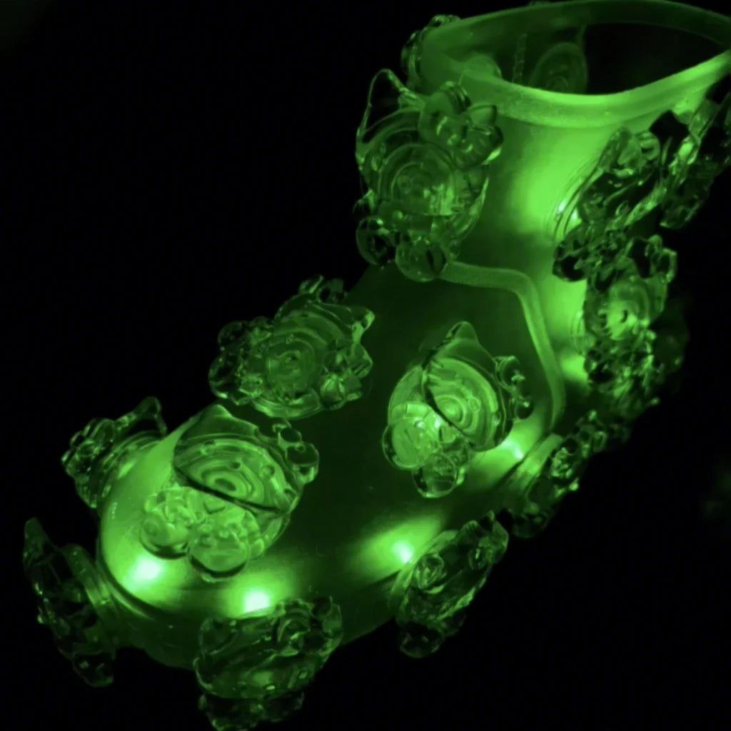 Fashion LED Neon Sign Birthday Night Party Gifts Unisex Men Women Night Shoes Mens Luxury Vintage LED Sneaker Neon Shoes for Men