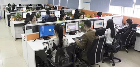 Rechargeable Mini Ring Light with Adjustable Clip Unblocked Screen Lamp for Phone Fill Beauty Lighting Made of Durable Plastic Tidesmit