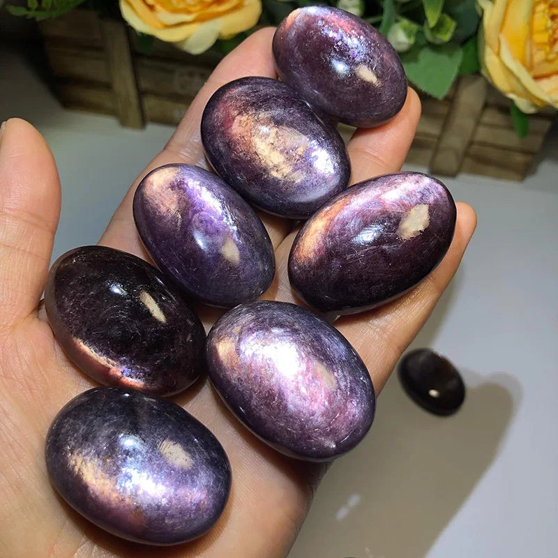 High Quality Natural Rare Crystal Palm Stone Wholesale Mica Palmstone