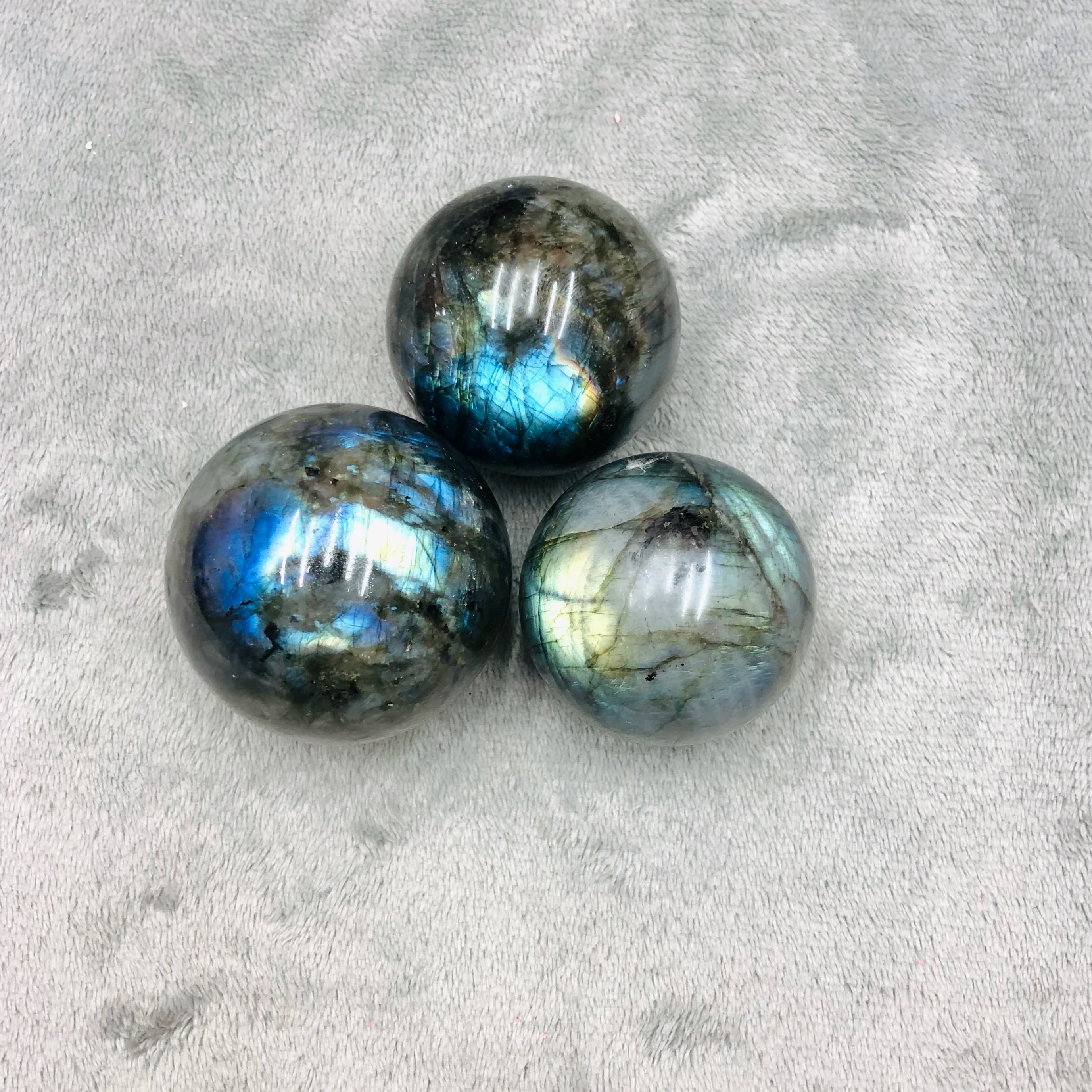 Factory Direct Selling Natural Crystal Healing Stone Labradorite Sphere Healing Reiki Crafts Stone