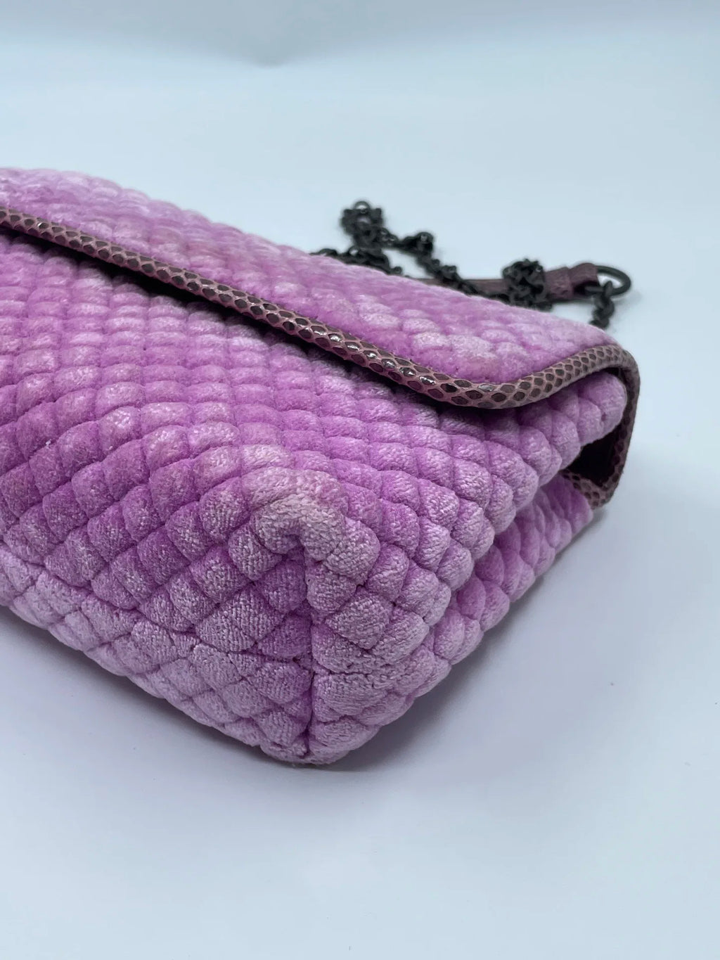 Luxury Second-hand Fashion | Classic Purple Velvet Woven Shoulder Bag | Cute and Elegant Stylish Design