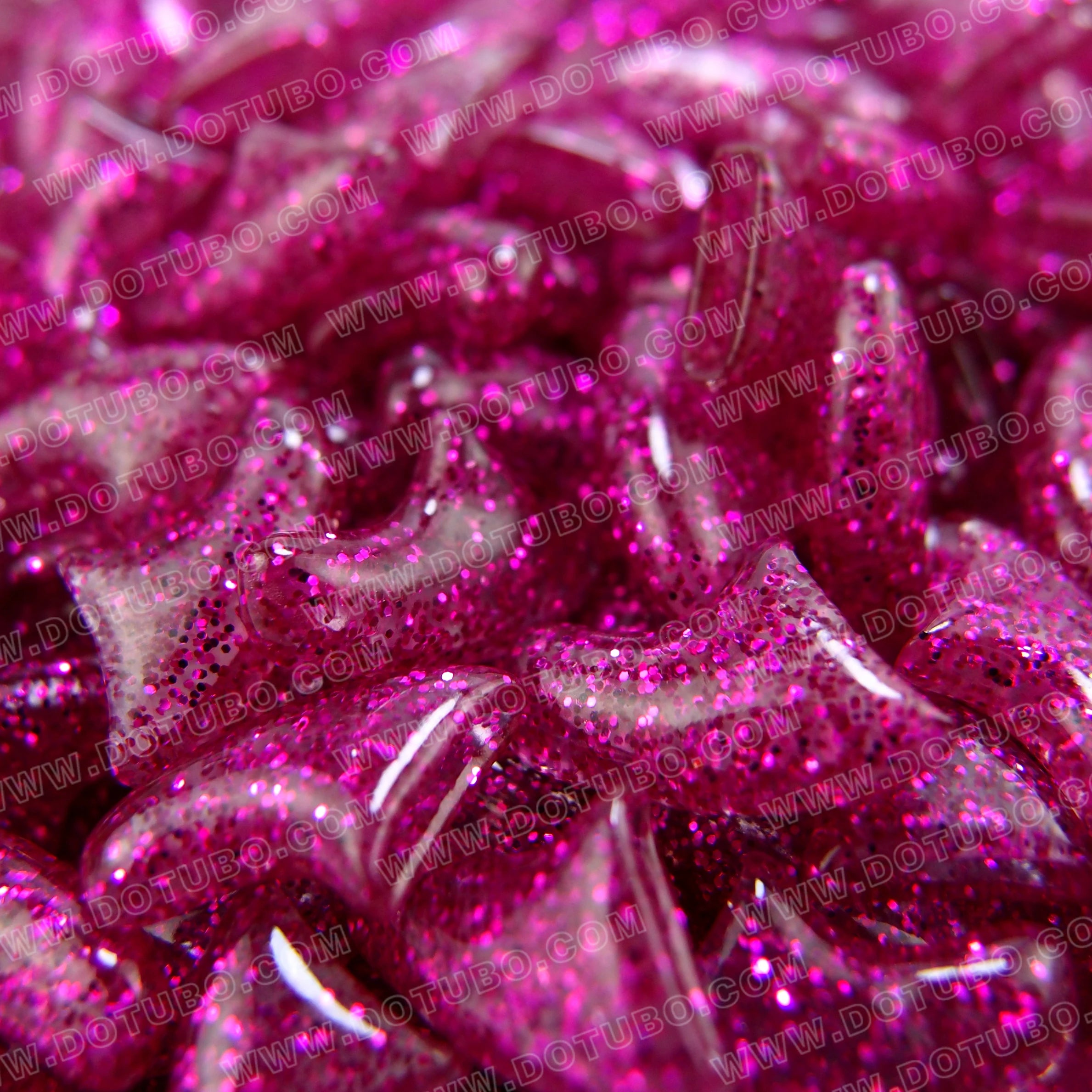 Pink glitter cat nail caps for scratch protection. Soft silicone claw covers in XS-L, includes adhesive glue.