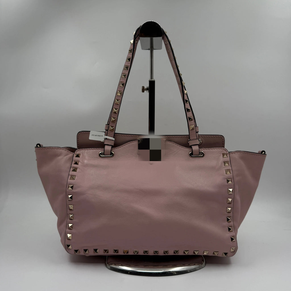 Wholesale Second-hand Luxury Handbags | Genuine Leather Pale Pink Shoulder Bag with Rivet Design | Fashion Statement Piece