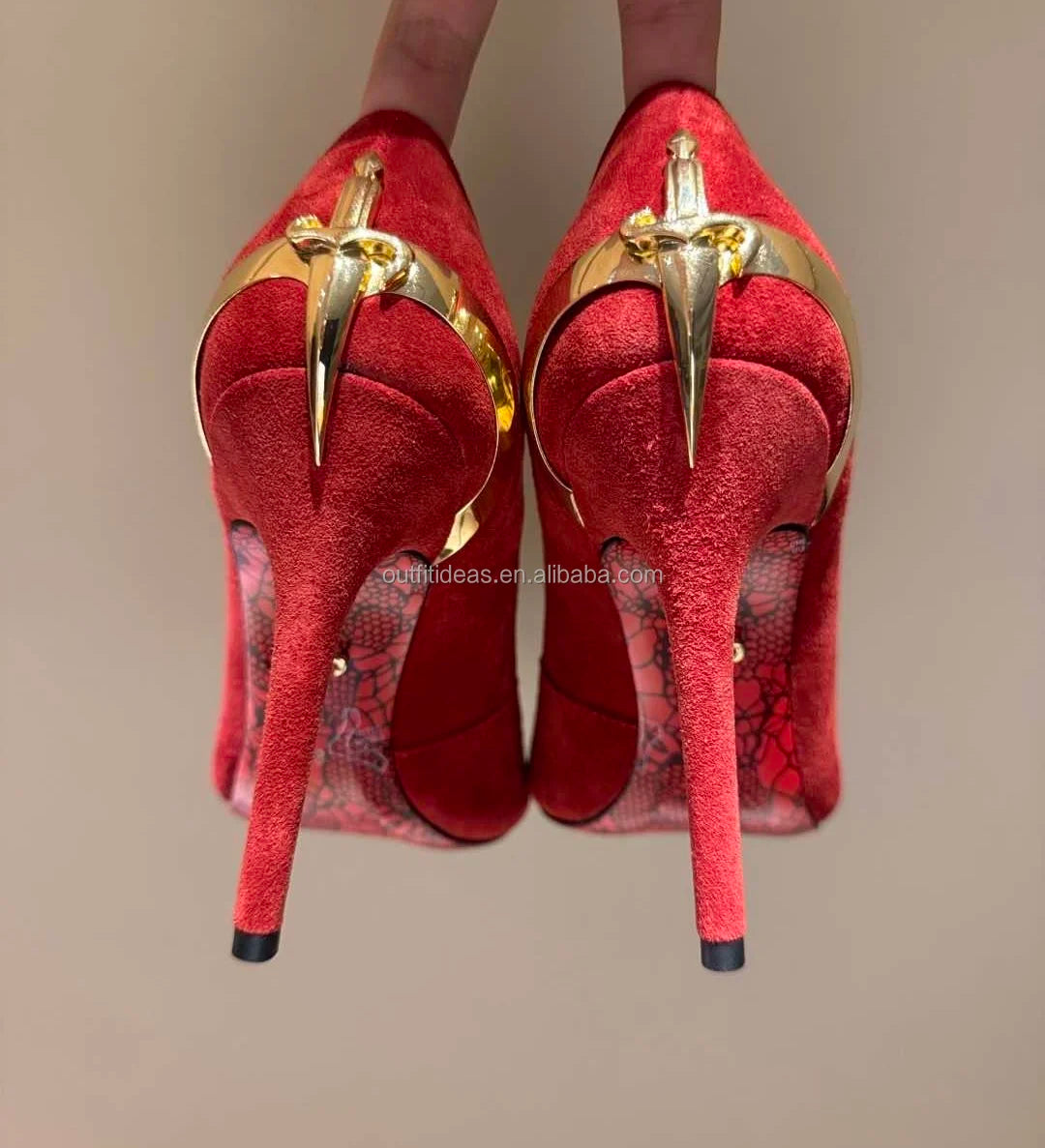 Luxury Leather Heels With Logo Top Quality Design Gold Sharp Dagger Pumps in Black Cesare Paciot High Heels Sharp Dagger Pumps