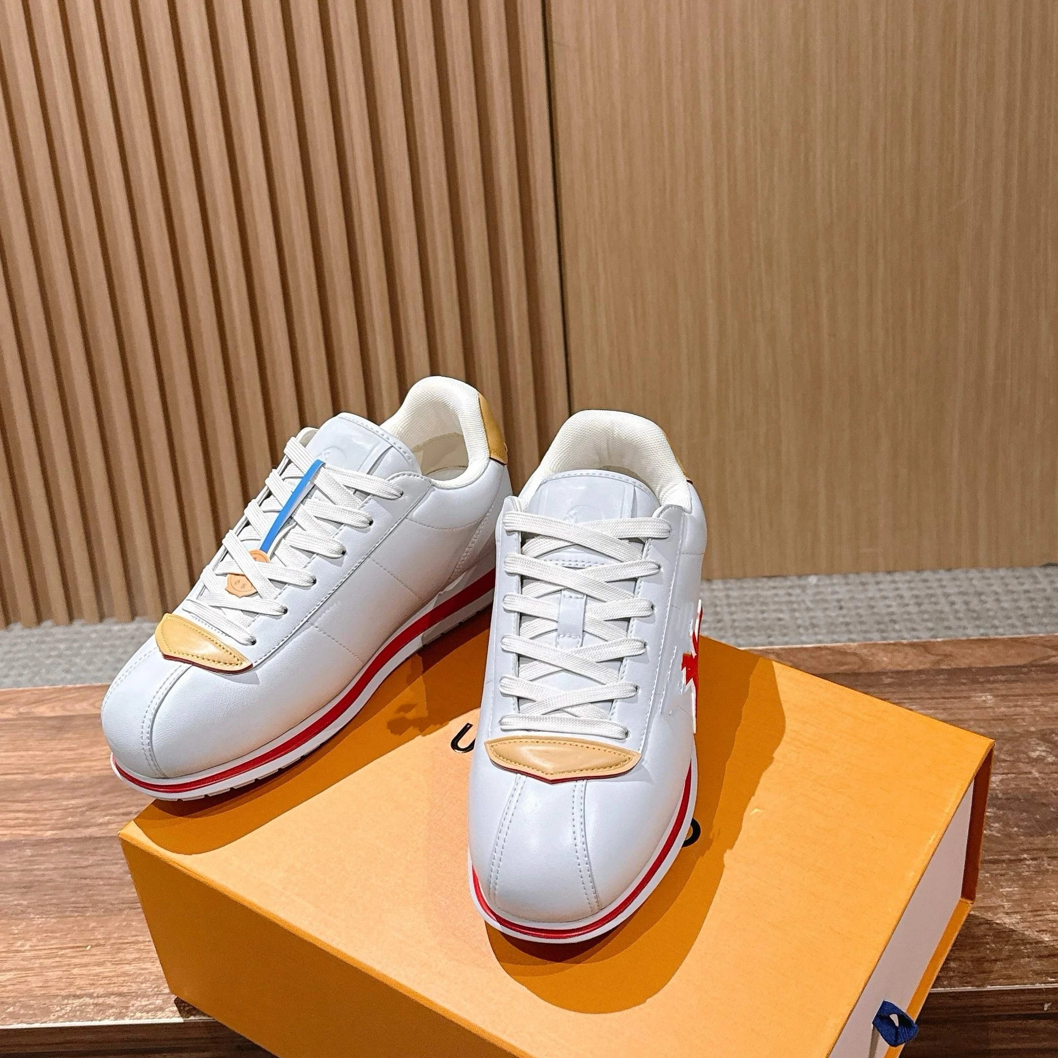 High Quality Designer Style Women Patchwork Platform Sneakers Lace up Thick Sole Fashion Casual Walking Trainers