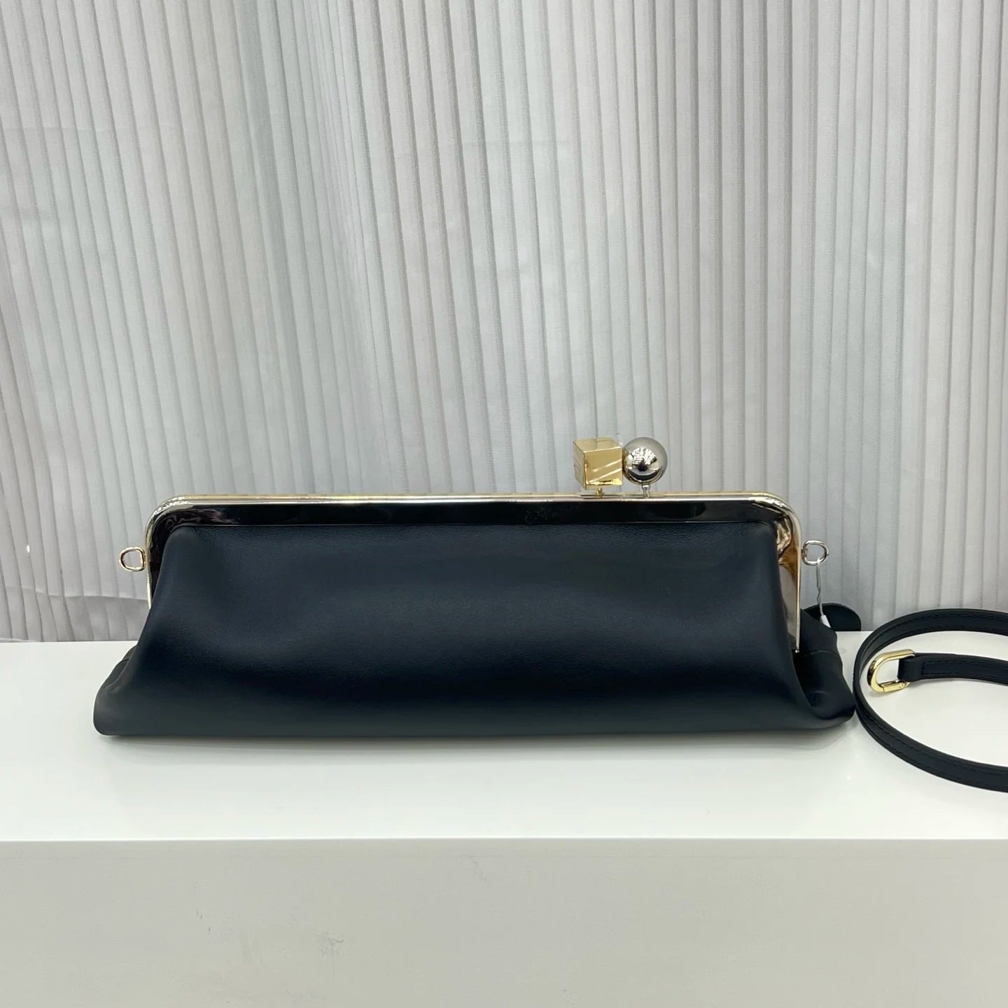 Women's Leather Shoulder Bag Clip Bag Luxury Handbags for Women 2026 Trending High Quality Designer Bag Wholsale Products
