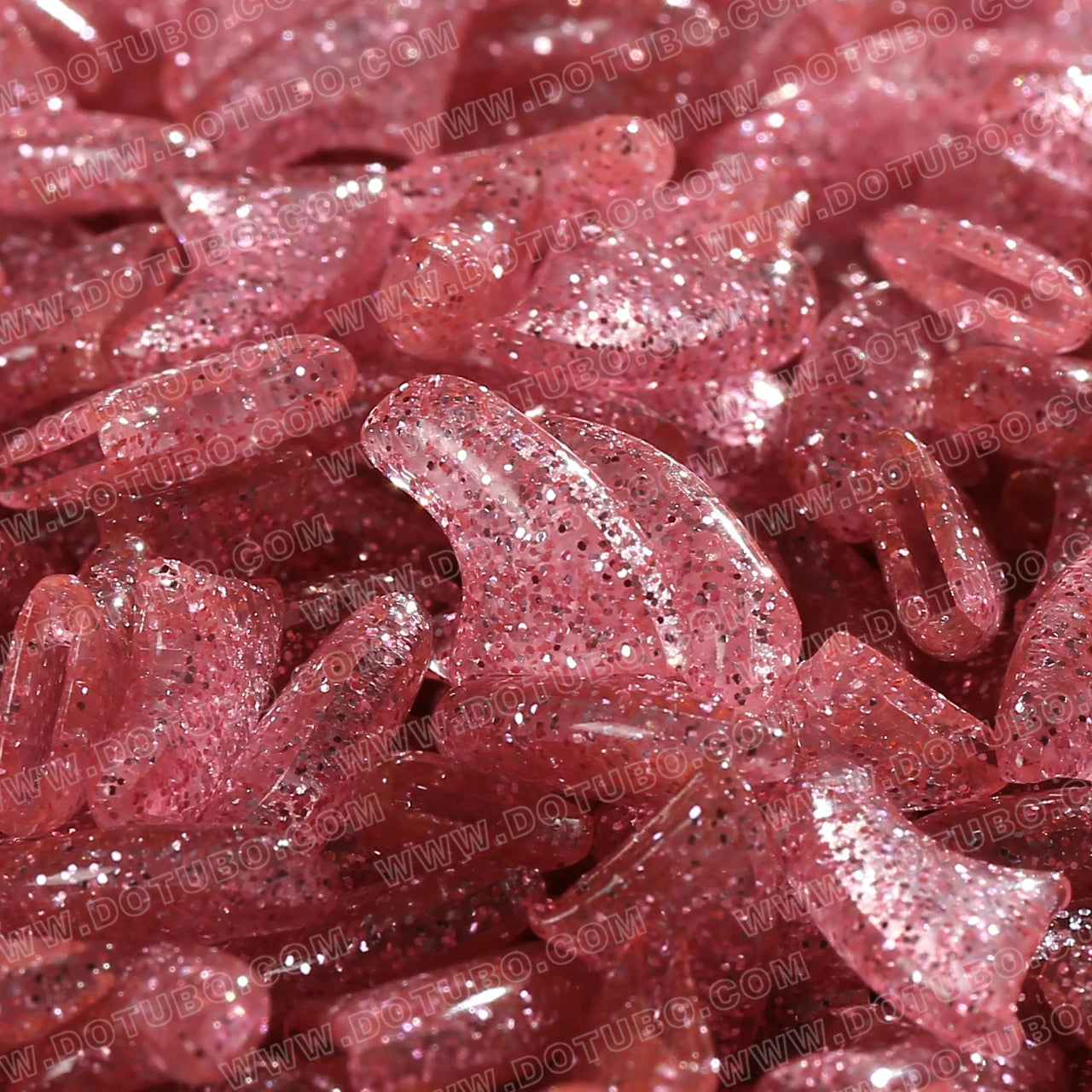Pink glitter soft nail caps for cats to prevent scratching. Includes 20pcs and adhesive glue for easy application.