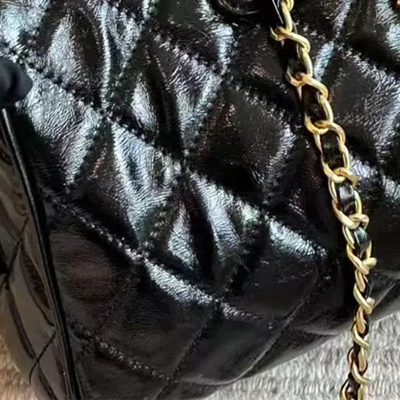 Quiet Luxury Icon Shiny Diamond Quilted Barrel Satchel for Yacht Vacation and Gala Dinner Sophisticated Aesthetic Handbag