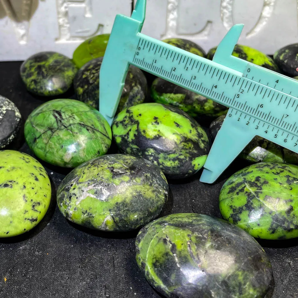 Hot Selling Rare High Quality Healing  Stone Oval Green Opal Palm Stone for Home Decoration Gift