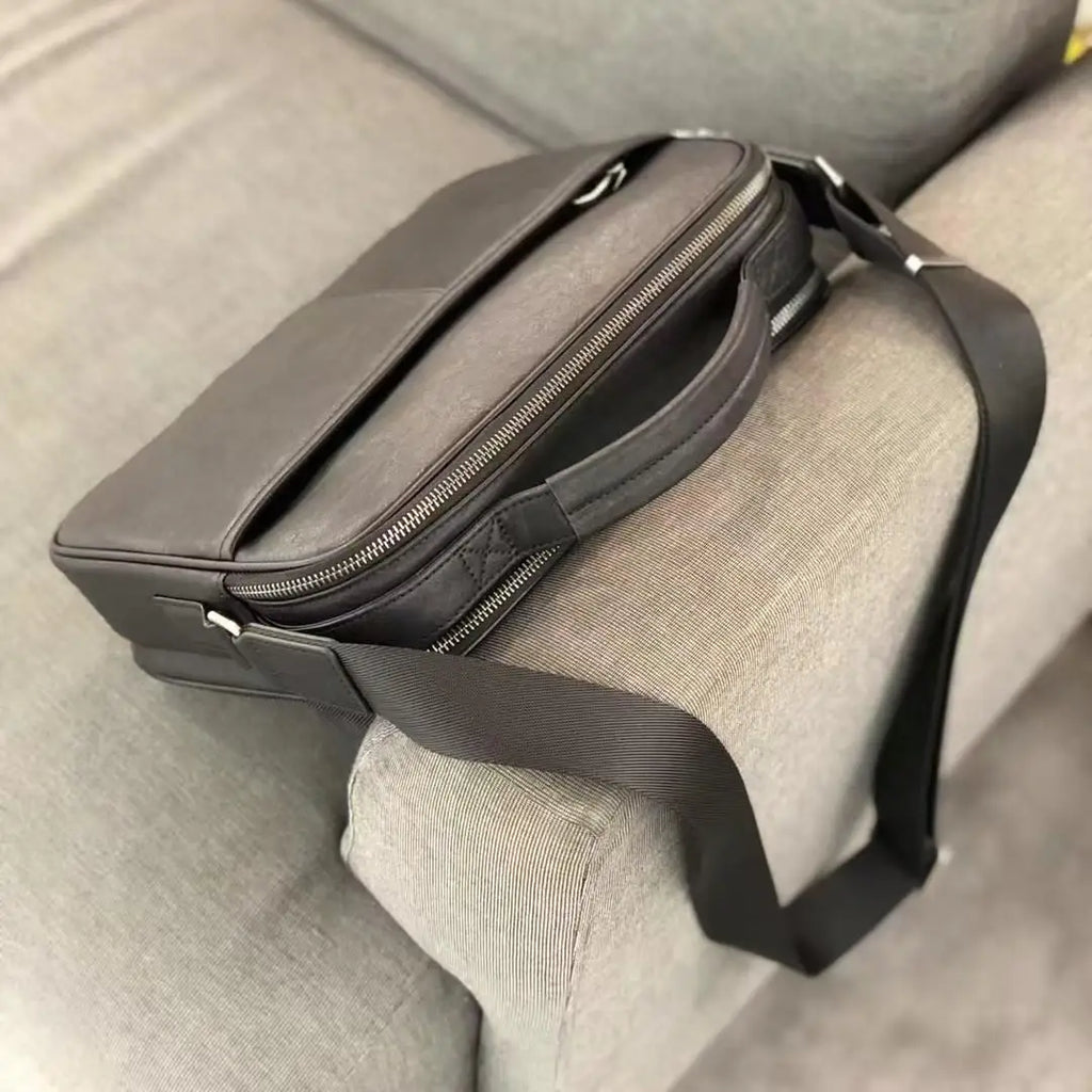 Vintage Top Layer Cowhide Messenger Bag Men Small Horizontal Shoulder Satchel iPad Crossbody Handbag Retro Business Daily Carry