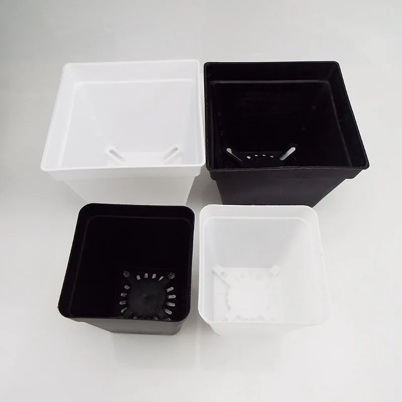 Small square planter pots set: black and white, four pieces with inserts