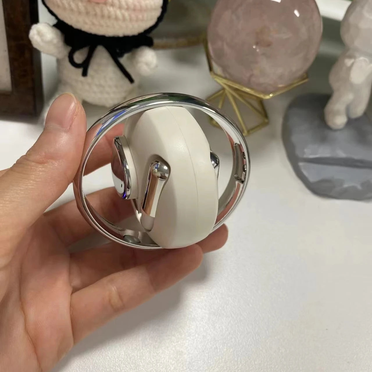 YYK-Q93 OWS Ear Hook Sports Earphones Fashion Accessories 360° Rotating Wireless Earbuds with Silicone Lanyard for Easy Carrying Tidesmit