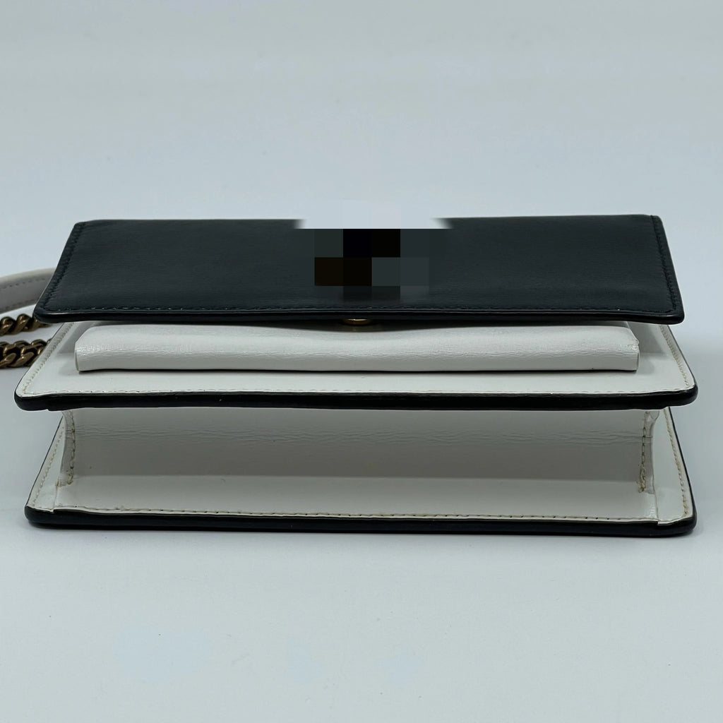 Wholesale Second-hand Luxury Handbags, Black and White Design, Shoulder Bag with Snap Closure, Fashionable for Parties
