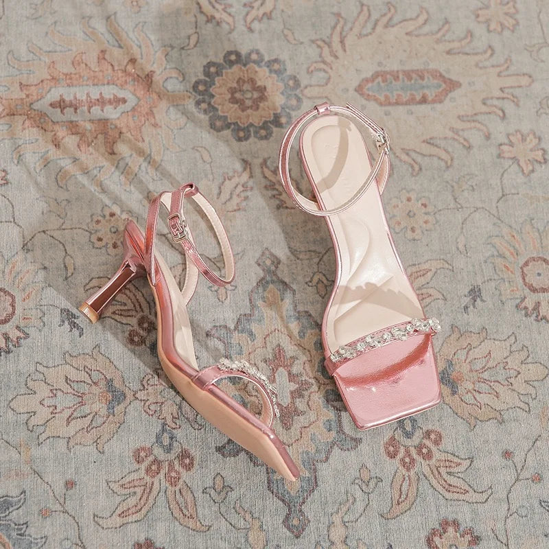 Women's stylish low-heeled stiletto shoes with rhinestones