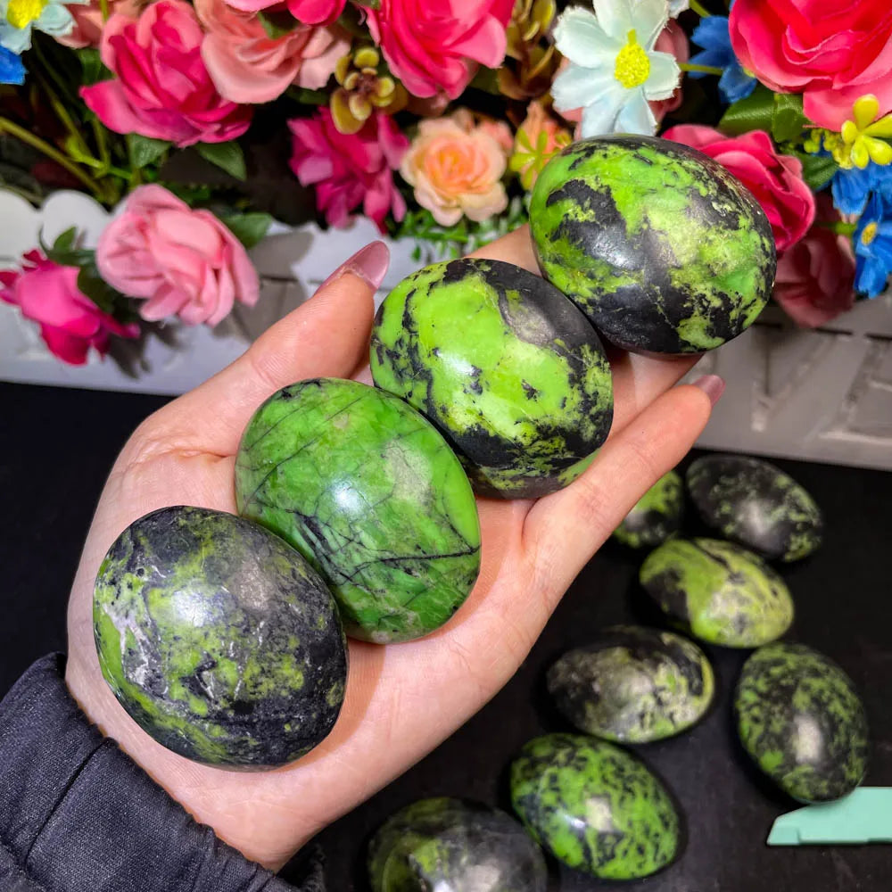 Hot Selling Rare High Quality Healing  Stone Oval Green Opal Palm Stone for Home Decoration Gift