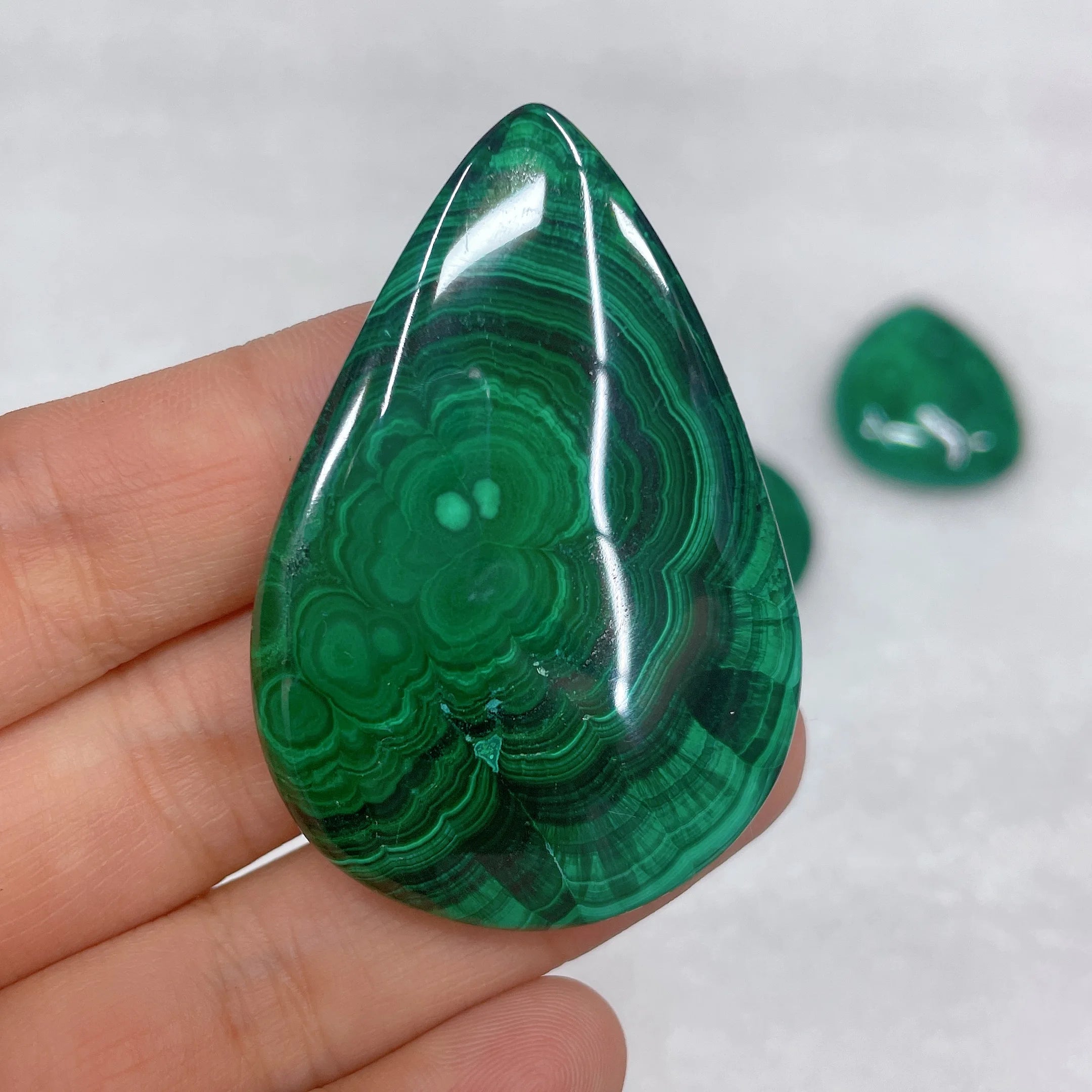 Wholesale Natural Gemstone Malachite Crystal Pendants Spiritual Teardrop Stripe Healing Polished Craft for Holiday Home
