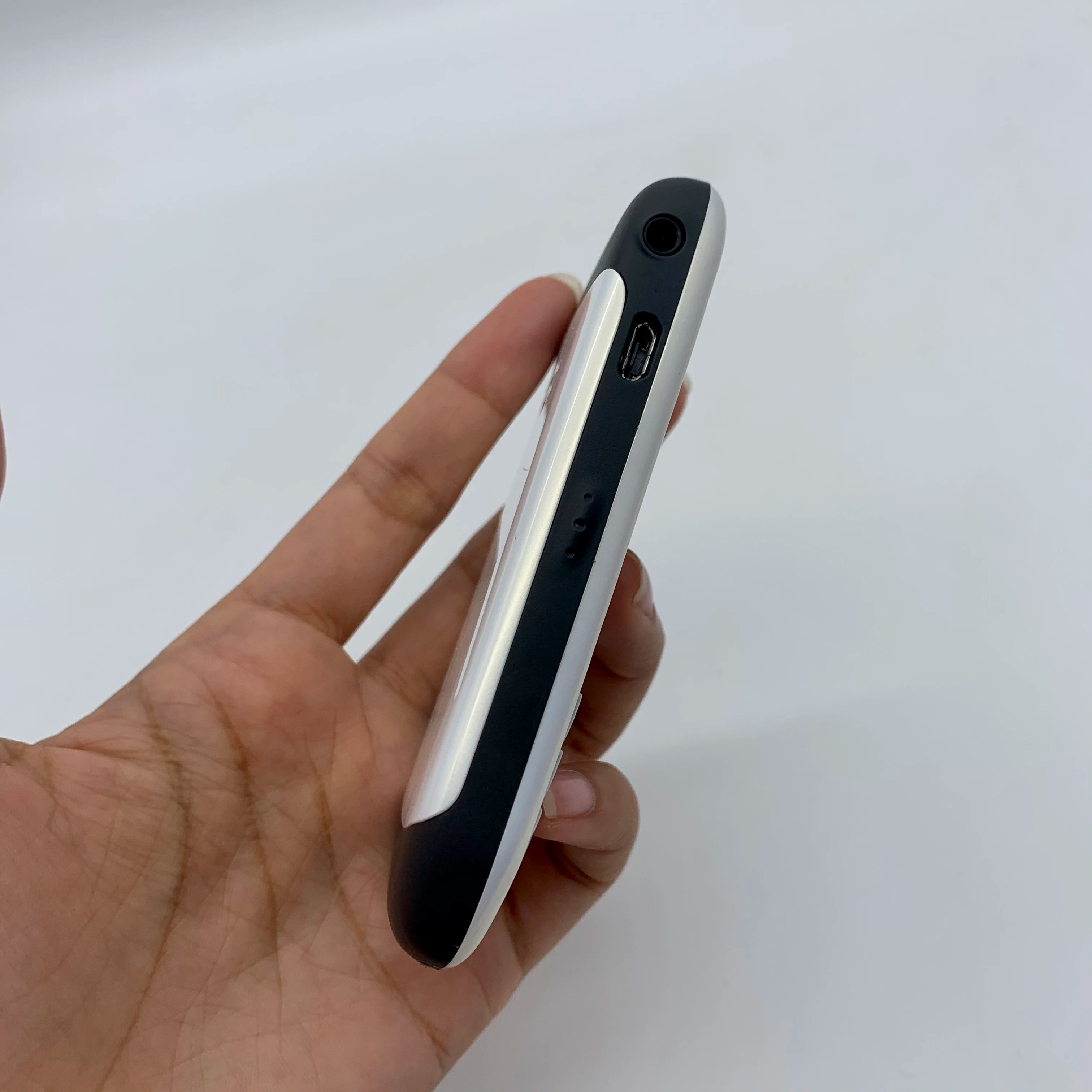 BlackBerry 8520 Refurbished-Original 8520 Curve Mobile Phone Smartphone Unlocked 3G WIFI 8520 Cellphone  free shipping
