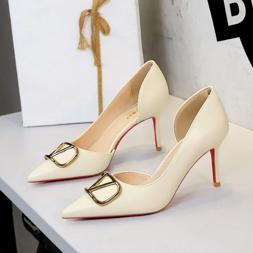 2026 New Korean Style Party Sexy High Heel Metal V-Closure Pointed Toe Low-Cut Thin Heel Side Cutout Professional High Heels