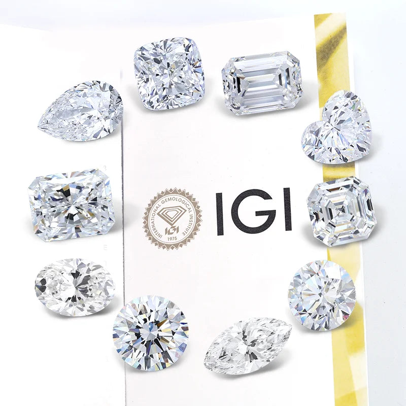 Assorted loose lab grown diamonds, including round and cushion cuts