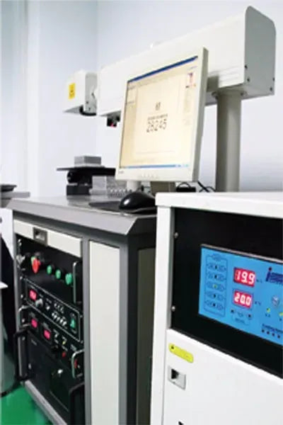 Industrial barcode scanner with mounted head and digital control panel display