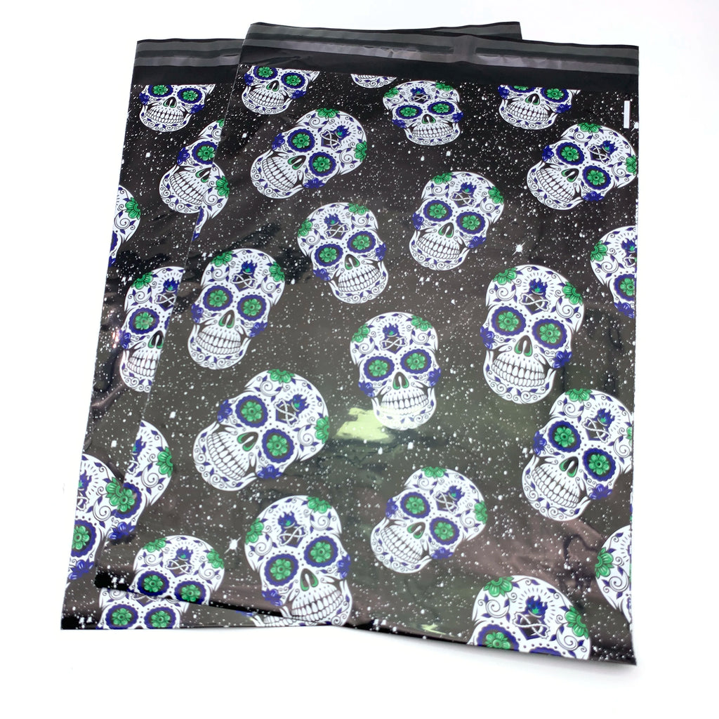 Printed plastic self-adhesive poly mailer bag with skull pattern and black sealed edge