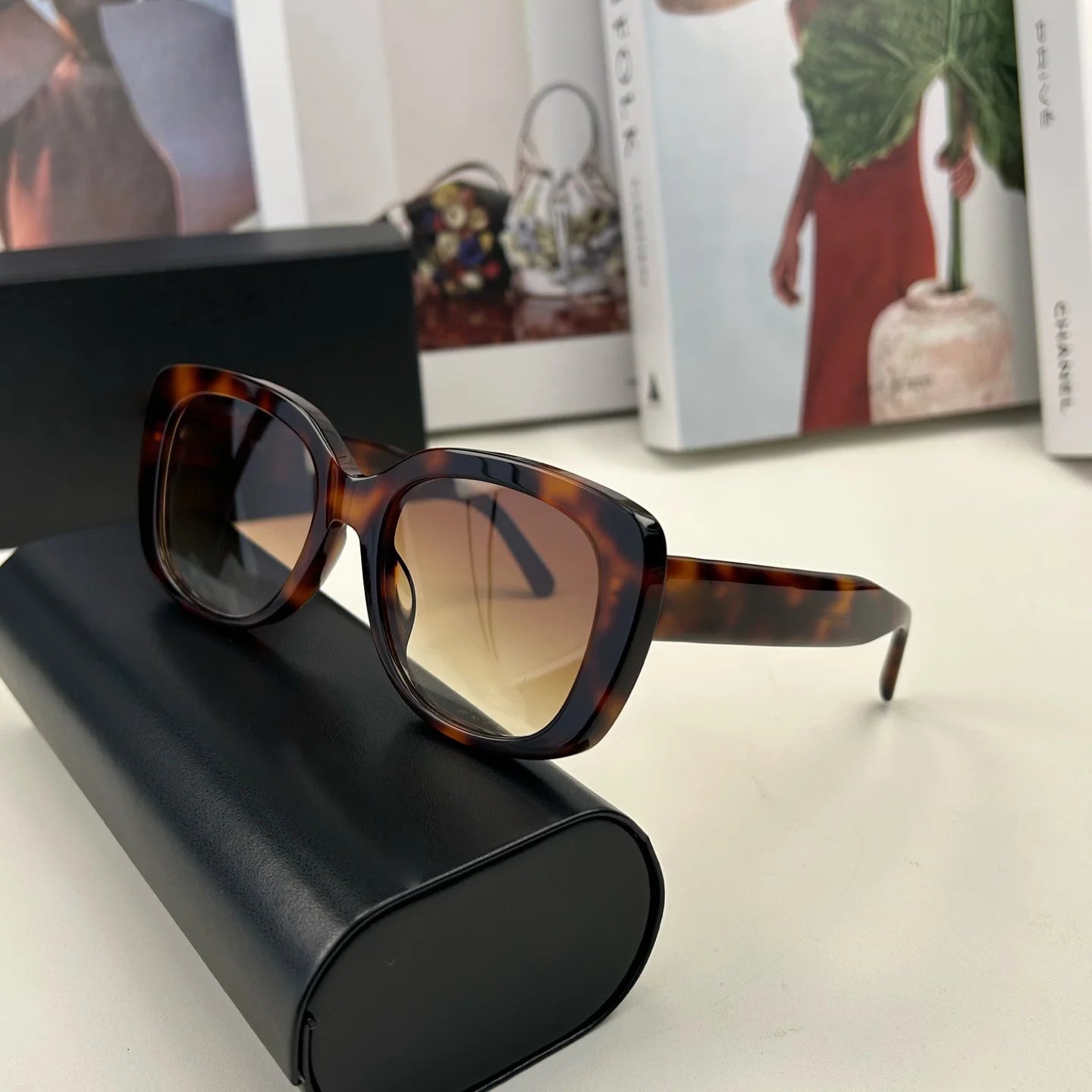 Trending Inspired Luxury High Quality Acetate Sunglasses Men Women Designer Shades Glasses UV400 Protection Banded Sunglasses
