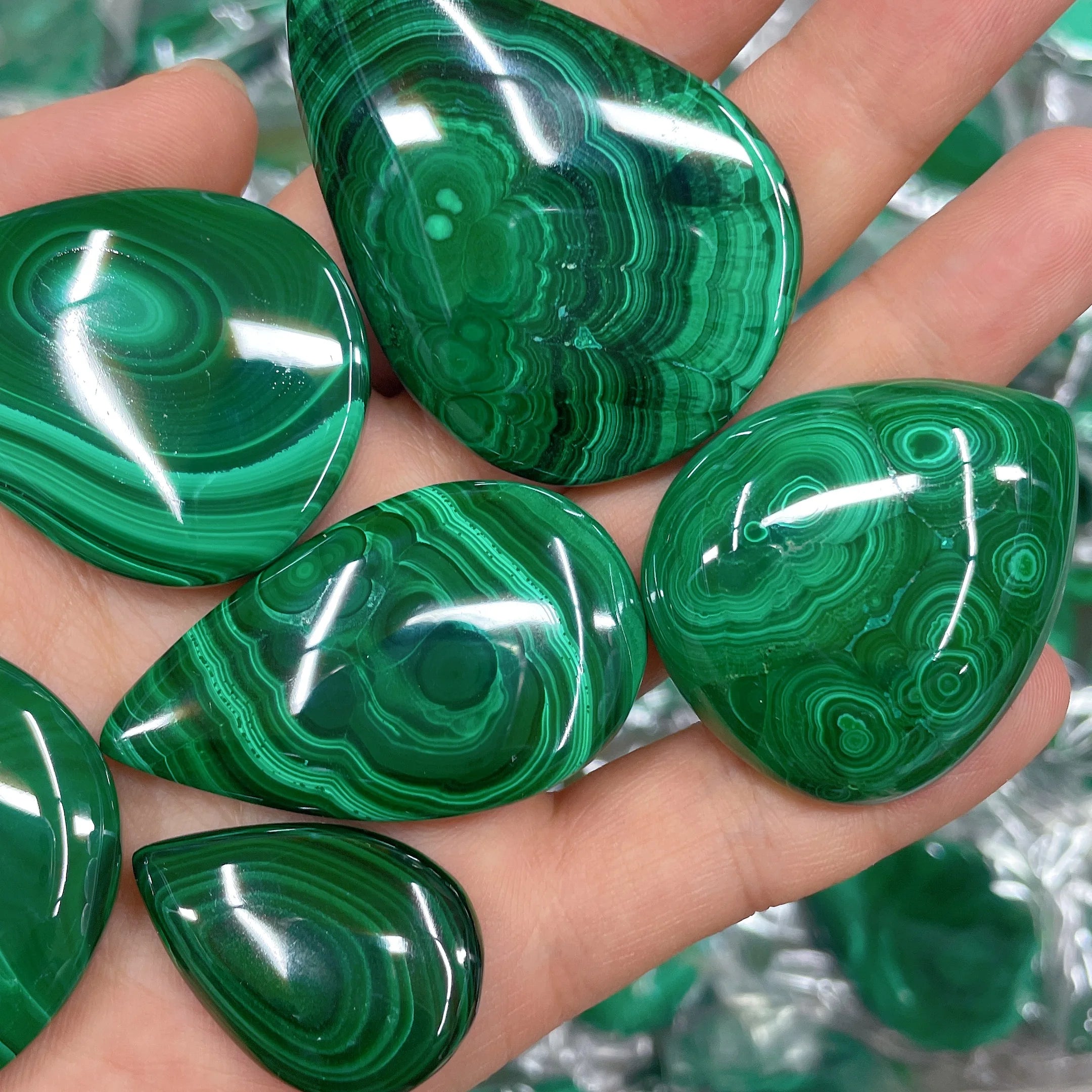 Wholesale Natural Gemstone Malachite Crystal Pendants Spiritual Teardrop Stripe Healing Polished Craft for Holiday Home