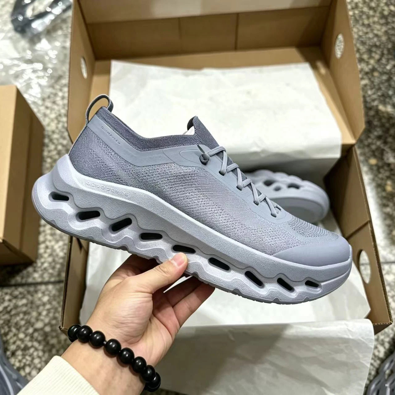 Bset Sale Men's Women's on Running Cloud Cloudtilt Moon Monster Loewes Shoes Luxury Original Designer Sneaker Brand Casual Shoes
