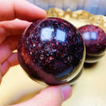 New Arrivals Natural Minerals Crystal Healing Stone Deep Red Rhodonite Sparking Mica Ball for Decoration Gift