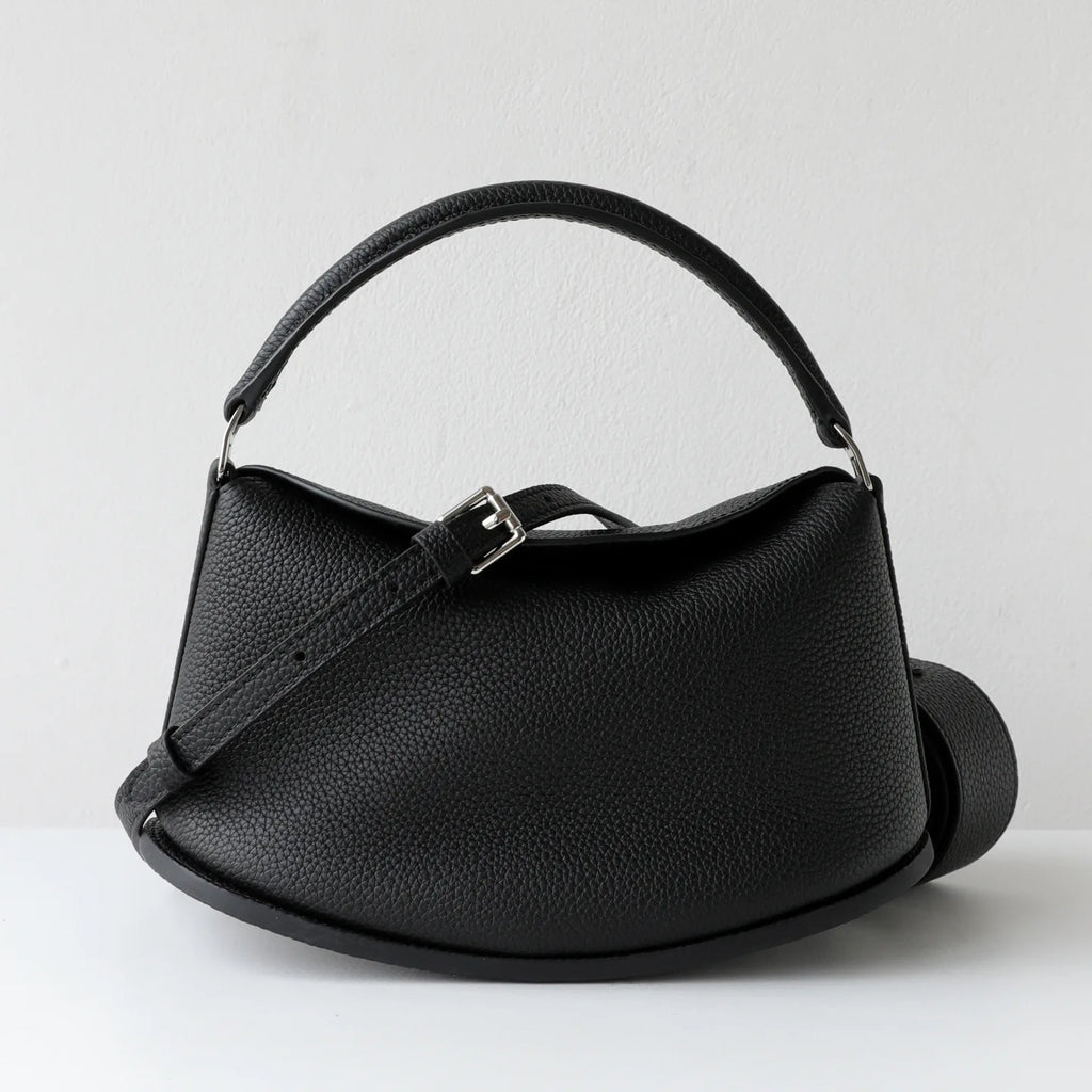 Elegant Luxury Commuting Top-Layer Cowhide Handbag Two Straps Magnetic Closure Pillow Shape Simple Casual Waterproof