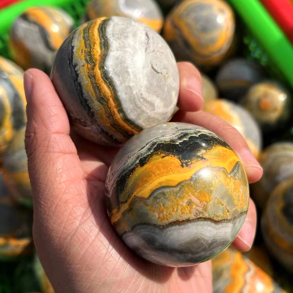 Natural Crystals Healing Stones Rare Stone Bumblebees Jasper Ball Quartz Crystal Sphere for Home Decoration