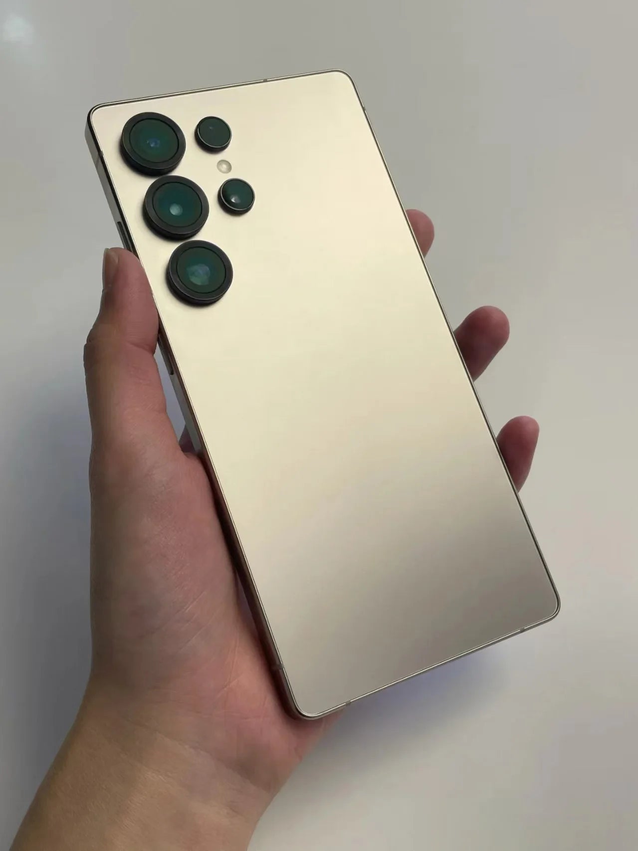 2025 S25 Ultra 5G Android smartphone with 6.9 inch screen, 12GB RAM, 512GB storage, and integrated S-Pen