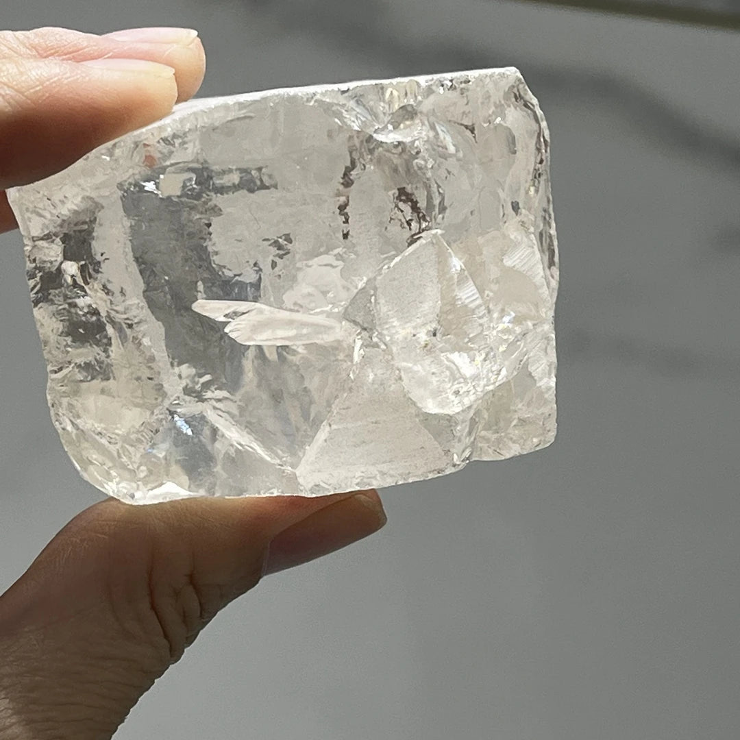 Loose Gemstone Uncut Raw Cubic Zirconia Rough Material