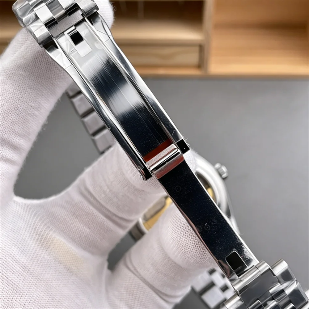 2026 40mm Automatic Mechanical Visible Movement Luxury Fashion Hip Hop Dive Stainless Steel Band Ice Blue Dial Watch