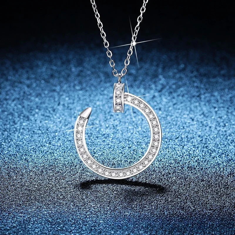 Platinum PT950 18K Gold Geometric Classic GRS Certified Card Home High-quality Moissanite Nail Pendant Collarbone Necklace