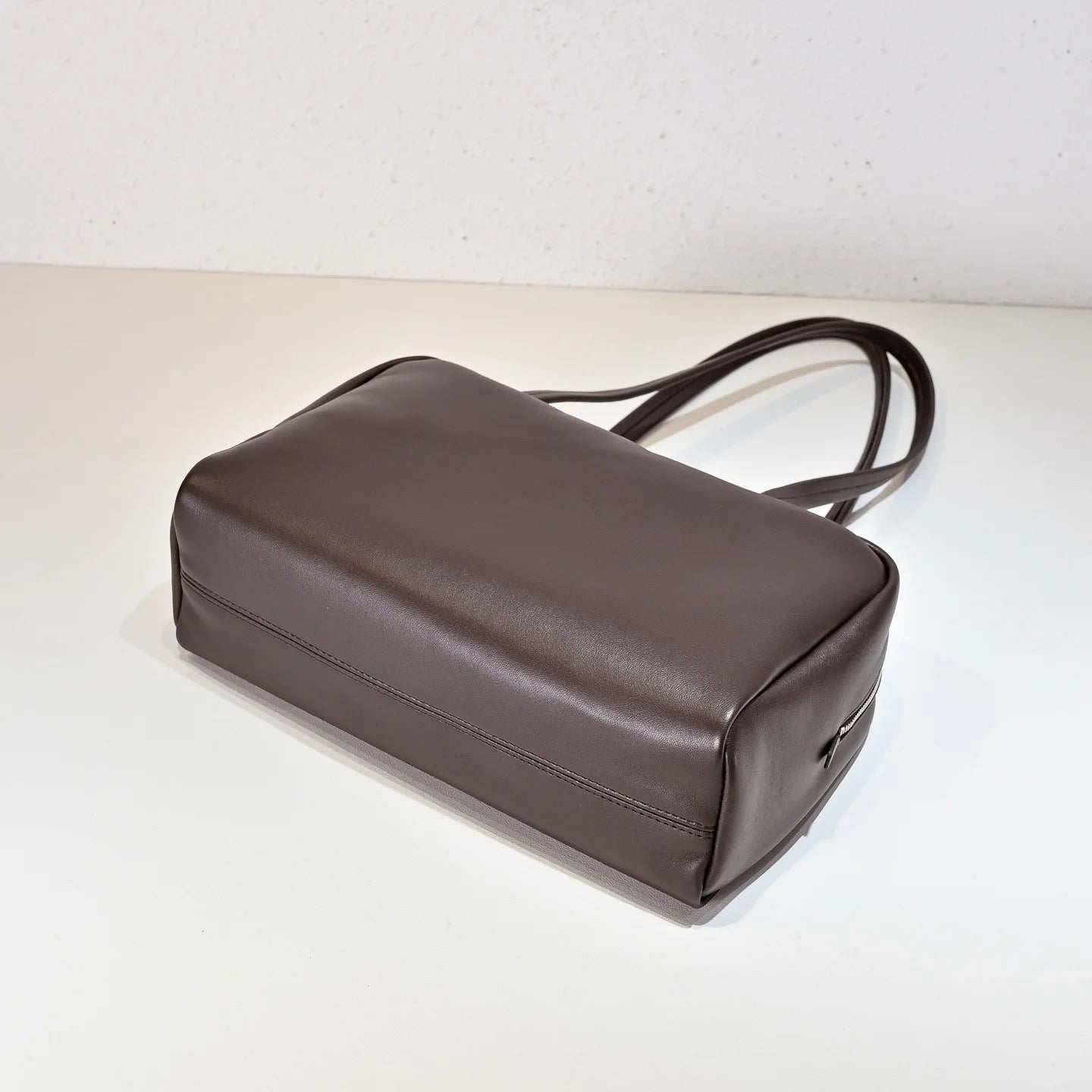 New  sheepskin bowling bag for autumn and winter 2025, high-quality long handled shoulder bag, sheepskin handbag