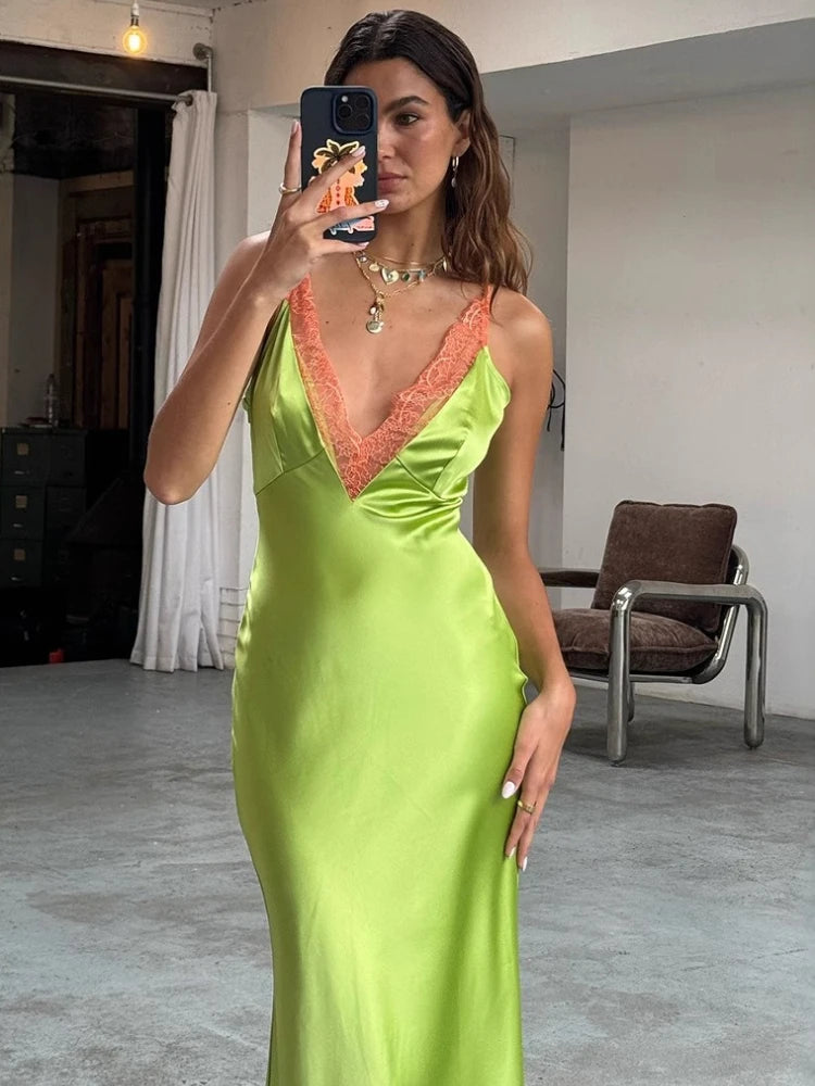 Tsiisd Contrast Lace V-Neck Camisole Long Dress Women's Sleeveless Slim Summer Beach Style Party Dress Female Halter Dress 2026